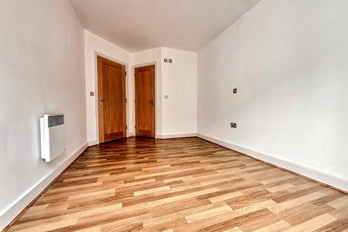 2 Bedroom Flat For Sale In Southampton, SO14