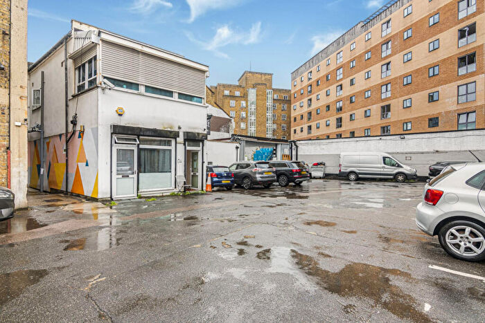 Studio To Rent In Well Street, London, E9