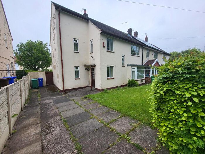 4 Bedroom End Of Terrace House For Sale In Rowarth Road, Manchester, M23