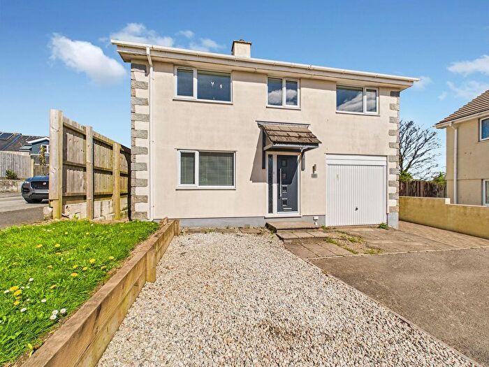 4 Bedroom Detached House For Sale In Grove Park Court, Liskeard, PL14
