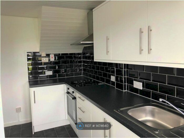 2 Bedroom Terraced House To Rent In Myrtle Bank, Beith, KA15