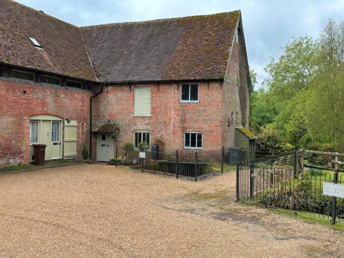 House For Sale In Church Lane, Twyford, SO21