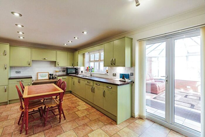 7 Bedroom Detached House For Sale In Bracken Way, Blackpool, FY2