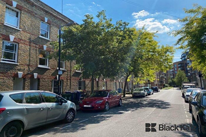 4 Bedroom Terraced House To Rent In Henshaw Street, Elephant And Castle/Borough, SE17
