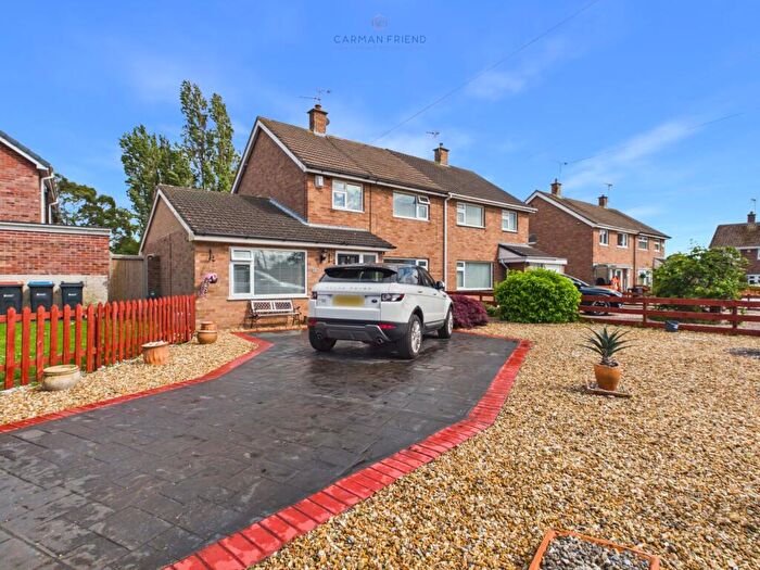 4 Bedroom Semi-Detached House For Sale In Ashfield Crescent, Blacon, CH1