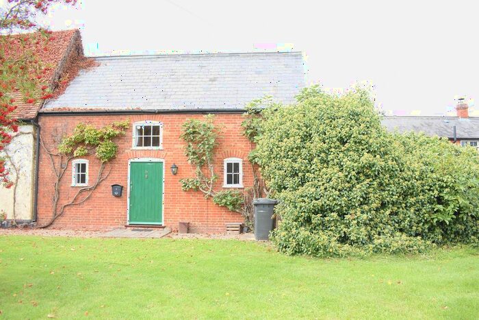 2 Bedroom Cottage To Rent In Court Road, Cranfield, Bedford, Bedfordshire., MK43