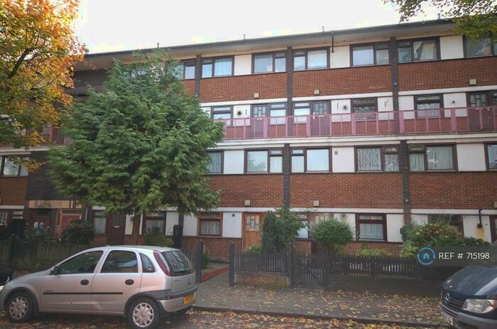 3 Bedroom Maisonette To Rent In Eldridge Court, London, SE16
