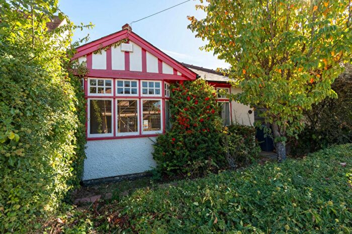2 Bedroom Detached Bungalow For Sale In Sefton Road, Headington, OX3
