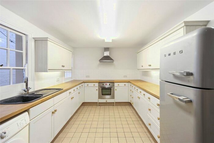 4 Bedroom Terraced House To Rent In King William Walk, London, SE10