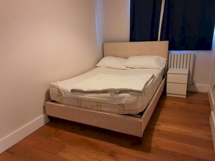 2 Bedroom Flat To Rent In Aylmer Road, East Finchley, N2