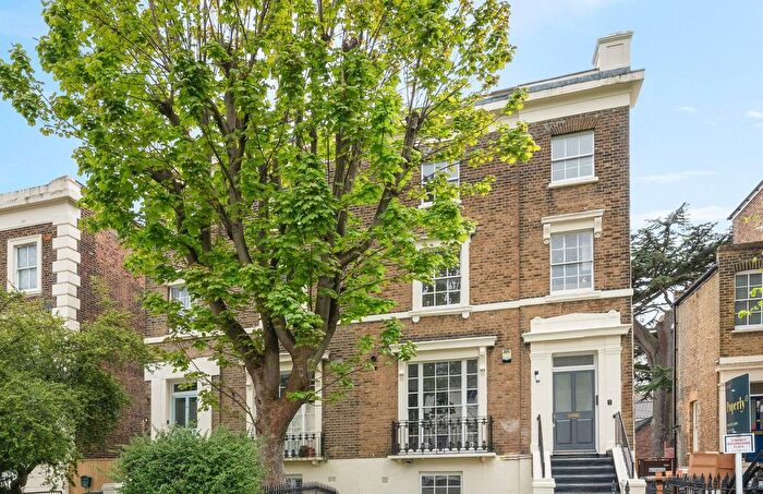 3 Bedroom Flat To Rent In Sydenham Park, London, SE26