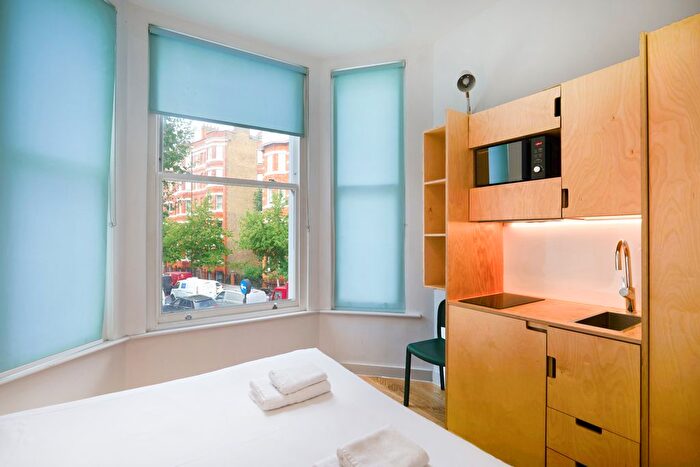 Studio To Rent In Philbeach Gardens, Earls Court, London, SW5