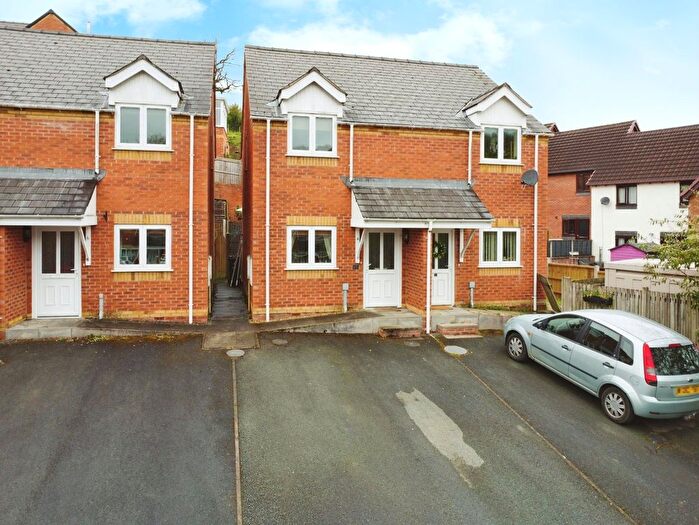 2 Bedroom Semi-Detached House For Sale In Oaklands Park, Newtown, Powys, SY16