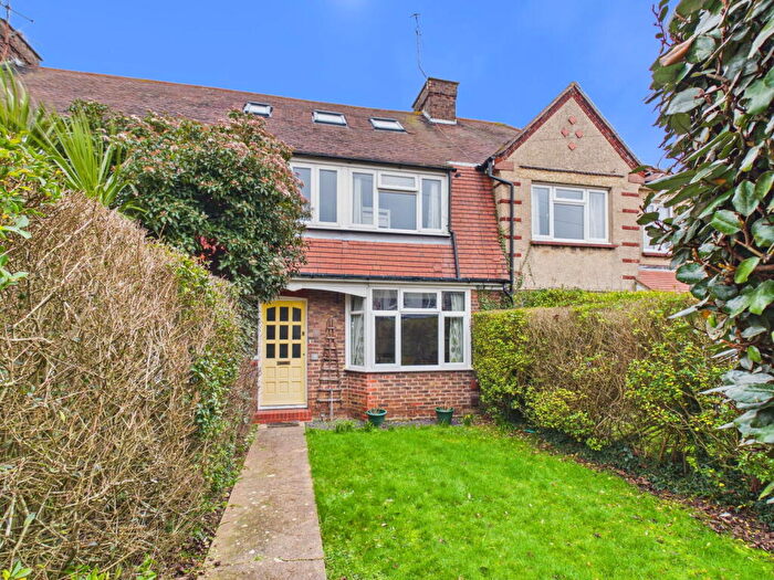 4 Bedroom Terraced House For Sale In Marlowe Road, Worthing, BN14
