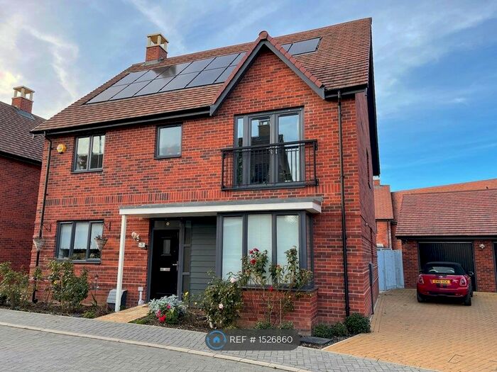 4 Bedroom Detached House To Rent In Hebridean Court, Whitehouse, Milton Keynes, MK8
