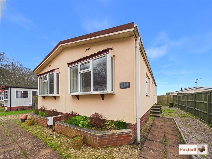 2 Bedroom Mobile/park Home For Sale In St. Gotthards Avenue, Ipswich, IP5