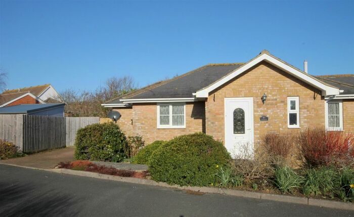 2 Bedroom Semi-Detached Bungalow To Rent In Linstone Drive, Norton, Yarmouth, PO41