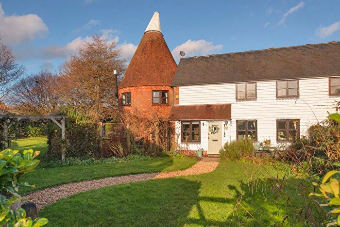 4 Bedroom Semi Detached House For Sale In Maidstone Road, Nettlestead, ME18