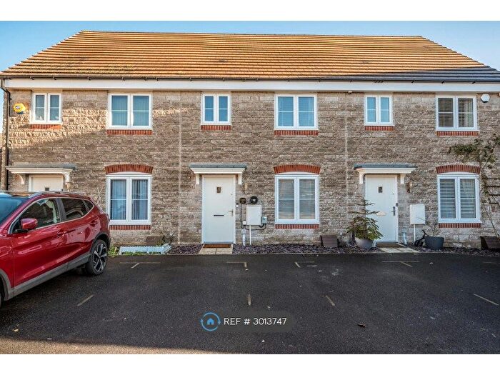 3 Bedroom Terraced House To Rent In Little Ground, Swindon, SN5