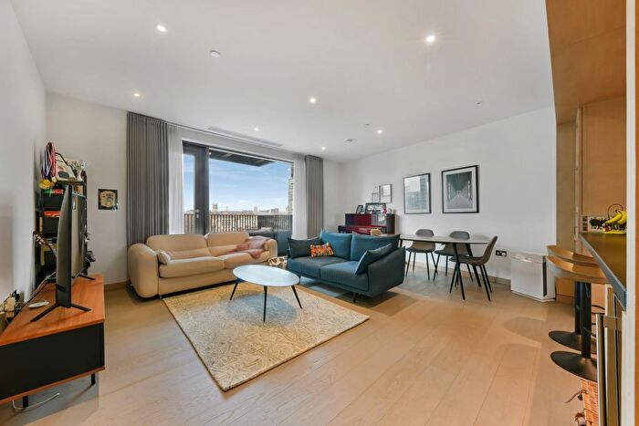 2 Bedroom Flat To Rent In Legacy Building, Embassy Gardens, Nine Elms, SW11