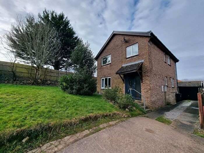 4 Bedroom Detached House For Sale In The Spinney, Brackla, CF31