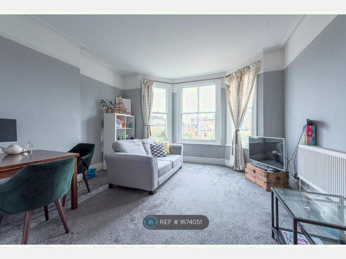 1 Bedroom Flat To Rent In Beckwith Road, London, SE24