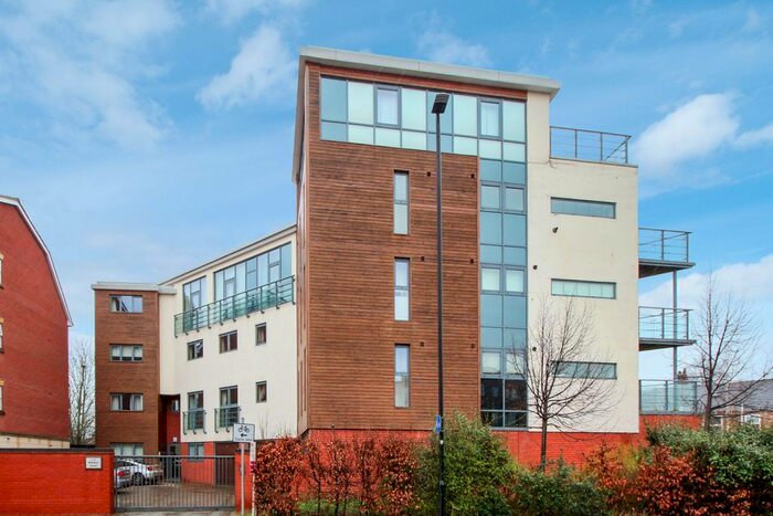 1 Bedroom Flat To Rent In Windsor Court, York, YO31