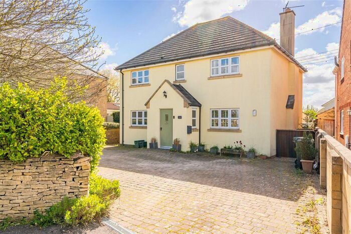 4 Bedroom Detached House For Sale In Luckington Road, Acton Turville, Badminton, GL9