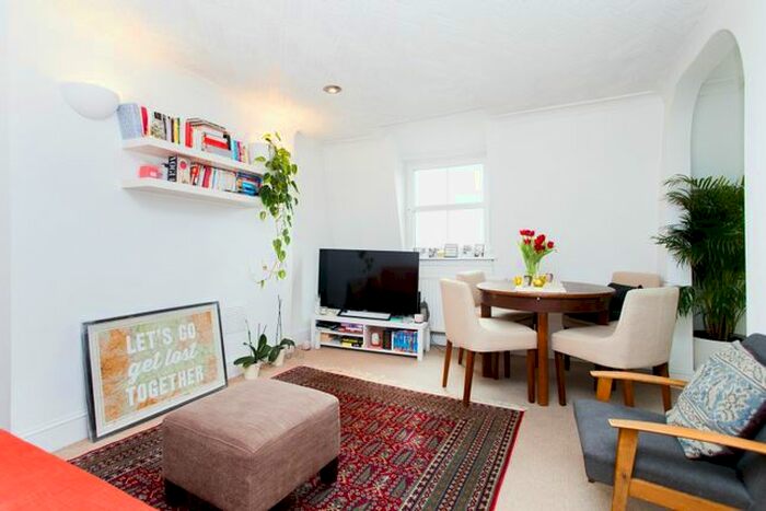1 Bedroom Flat To Rent In Hackney Road, Haggerston, E2