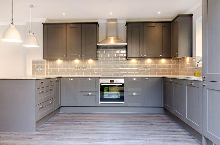 3 Bedroom Detached House To Rent In College Road, Guildford, GU1