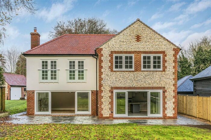 5 Bedroom Detached House For Sale In Tinkerpot Lane, Sevenoaks, Kent, TN15