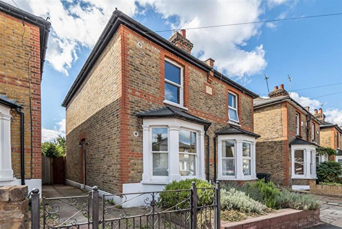 2 Bedroom Semi-Detached House To Rent In Portland Road, Kingston Upon Thames, KT1