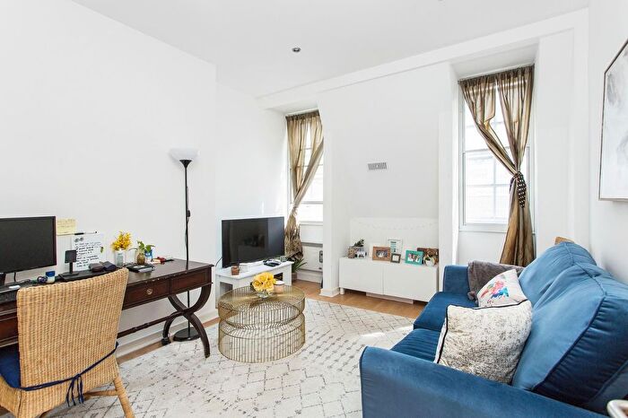 1 Bedroom Flat To Rent In Shepherds Bush Road, Hammersmith, London, W6