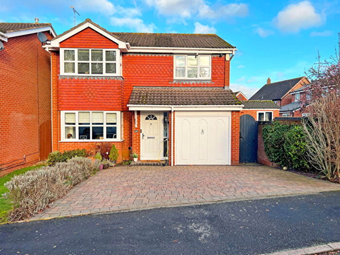 4 Bedroom Detached House For Sale In Hawker Road, Oadby, Leicester, Leicestershire, LE2