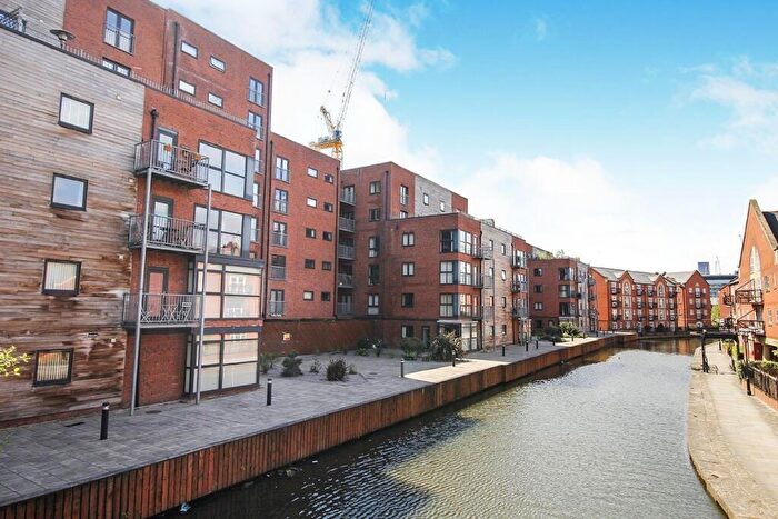 3 Bedroom Apartment For Sale In Chapeltown Street, Manchester, M1