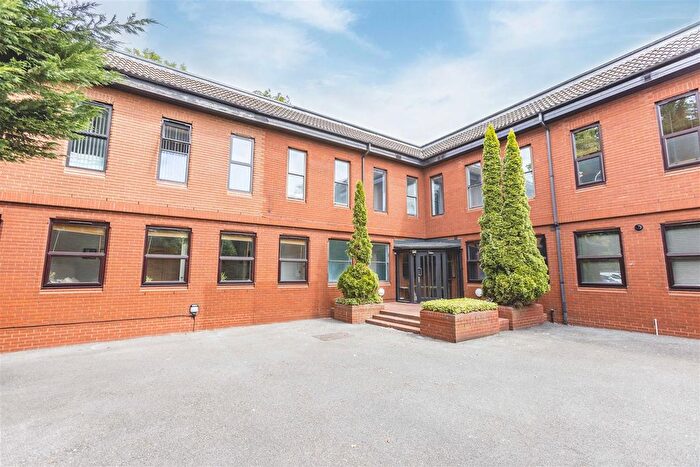 1 Bedroom Flat For Sale In Clewer Hill Road, Windsor, SL4