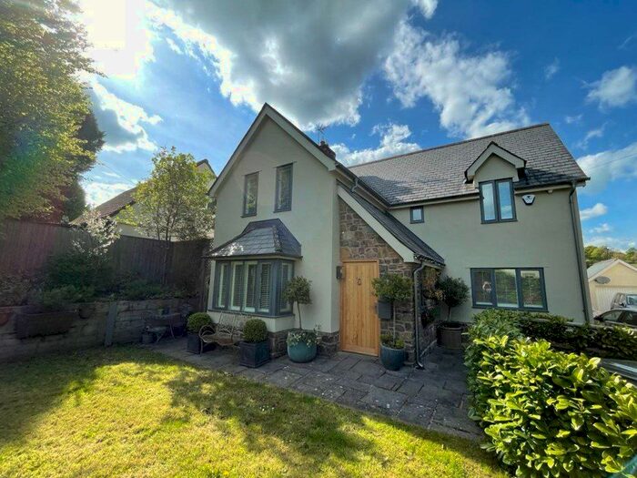 4 Bedroom Detached House For Sale In Huntsham, Tiverton, Devon, EX16