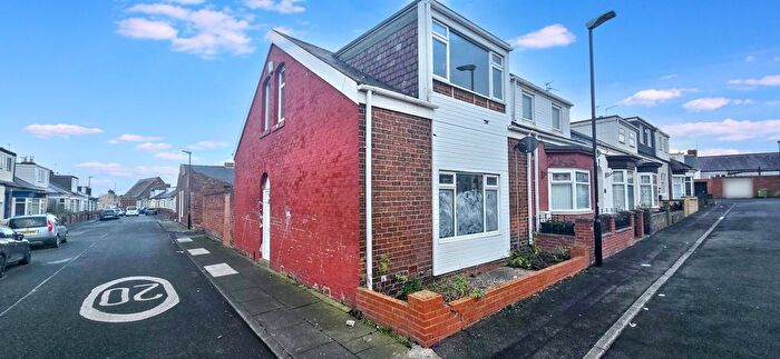 4 Bedroom End Of Terrace House For Sale In Bambro Street, Sunderland, SR2
