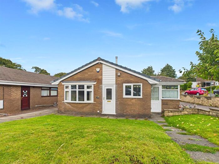 3 Bedroom Detached Bungalow For Sale In Amberley Drive, Buxton, SK17