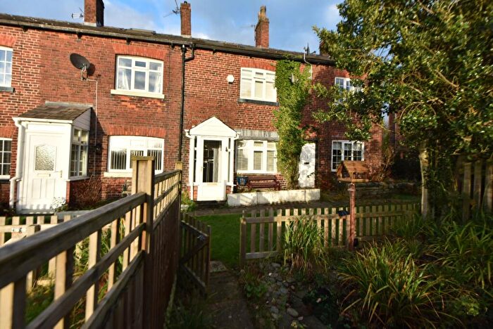 2 Bedroom Terraced House For Sale In Daisy Bank, Hyde, Greater Manchester, SK14