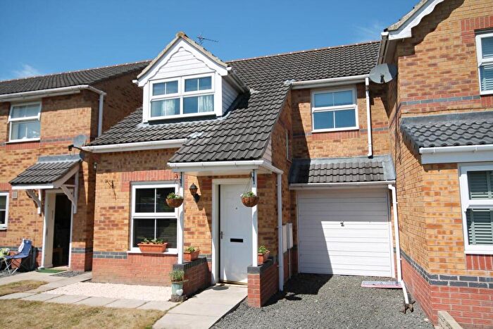 3 Bedroom Semi Detached House To Rent In Woodland View, Shildon, DL4