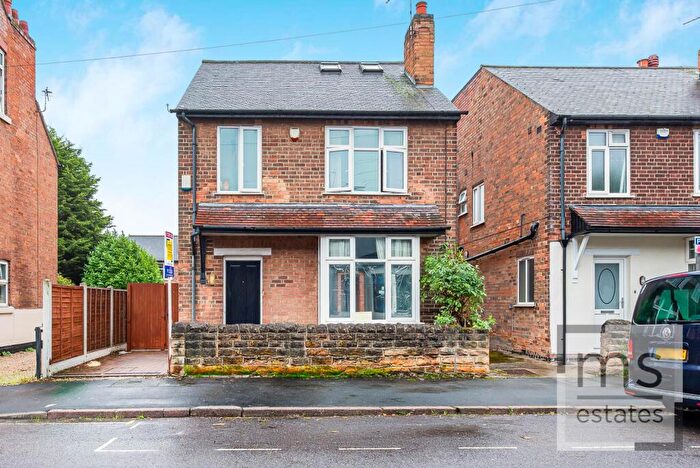6 Bedroom Detached House For Sale In Student Hmo. Highfield Road, Dunkirk, Nottingham, NG7