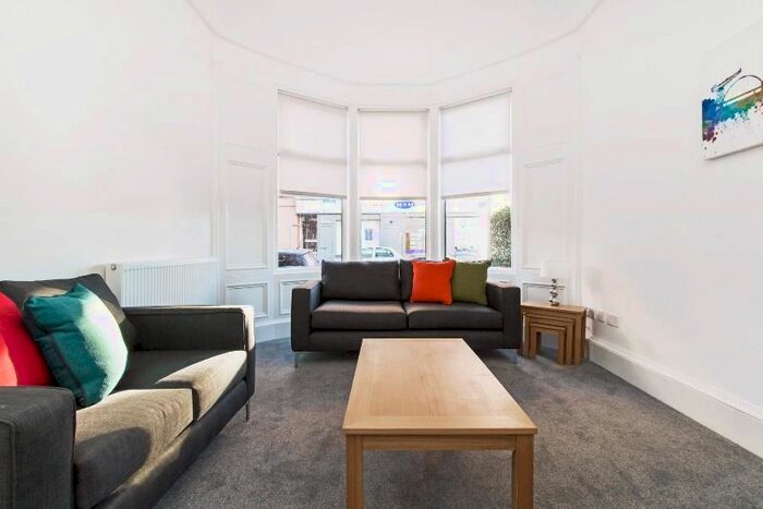 2 Bedroom Flat To Rent In Fairlie Park Drive, Partick, Glasgow, G11