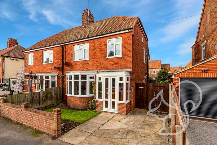 3 Bedroom Semi-Detached House To Rent In Penfold Road, Felixstowe, IP11