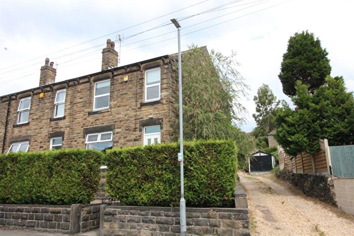 3 Bedroom Semi-Detached House For Sale In Church Road, Birstall, Batley, WF17