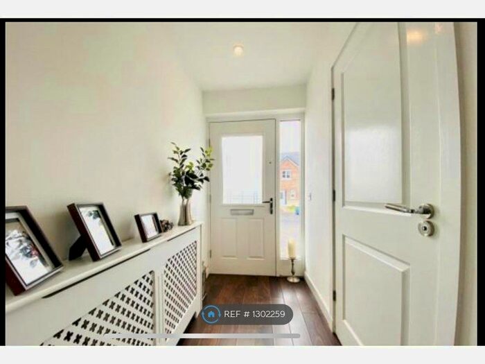 5 Bedroom Detached House To Rent In Larkhall, Larkhall, ML9