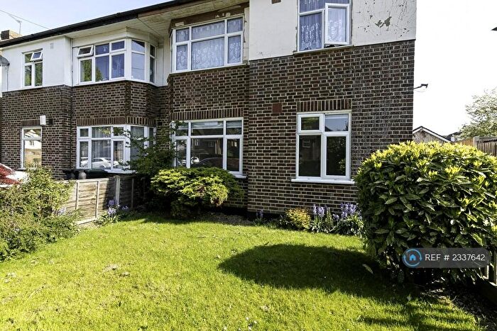 2 Bedroom Maisonette To Rent In Cheltenham Gardens, Loughton, IG10