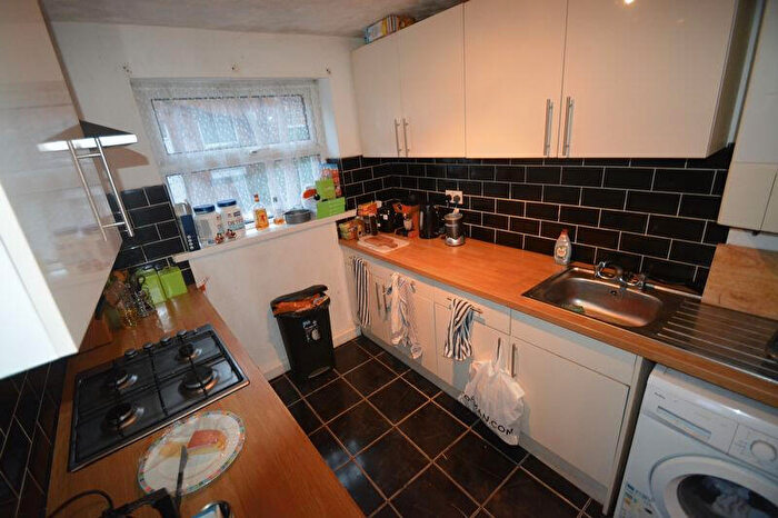 5 Bedroom House To Rent In Ashville Road, Leeds, LS6