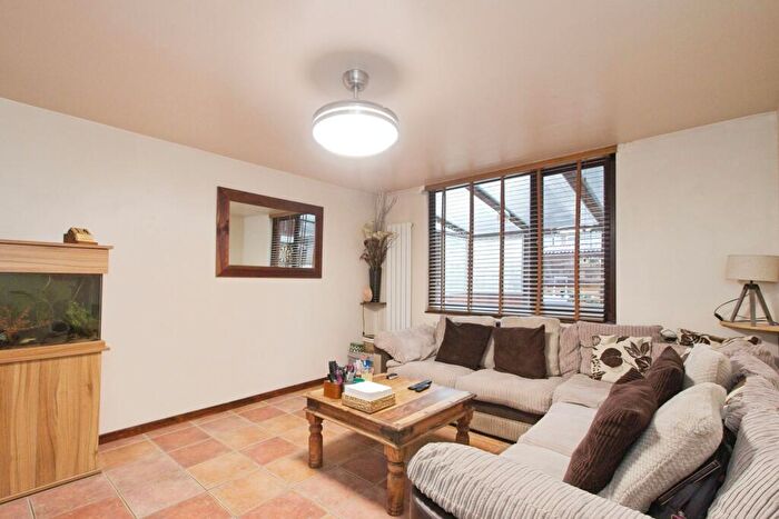 3 Bedroom Maisonette For Sale In Tawney Road, London, SE28