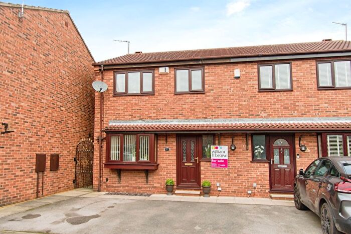 2 Bedroom Semi-Detached House For Sale In West Ings Court, Knottingley, WF11